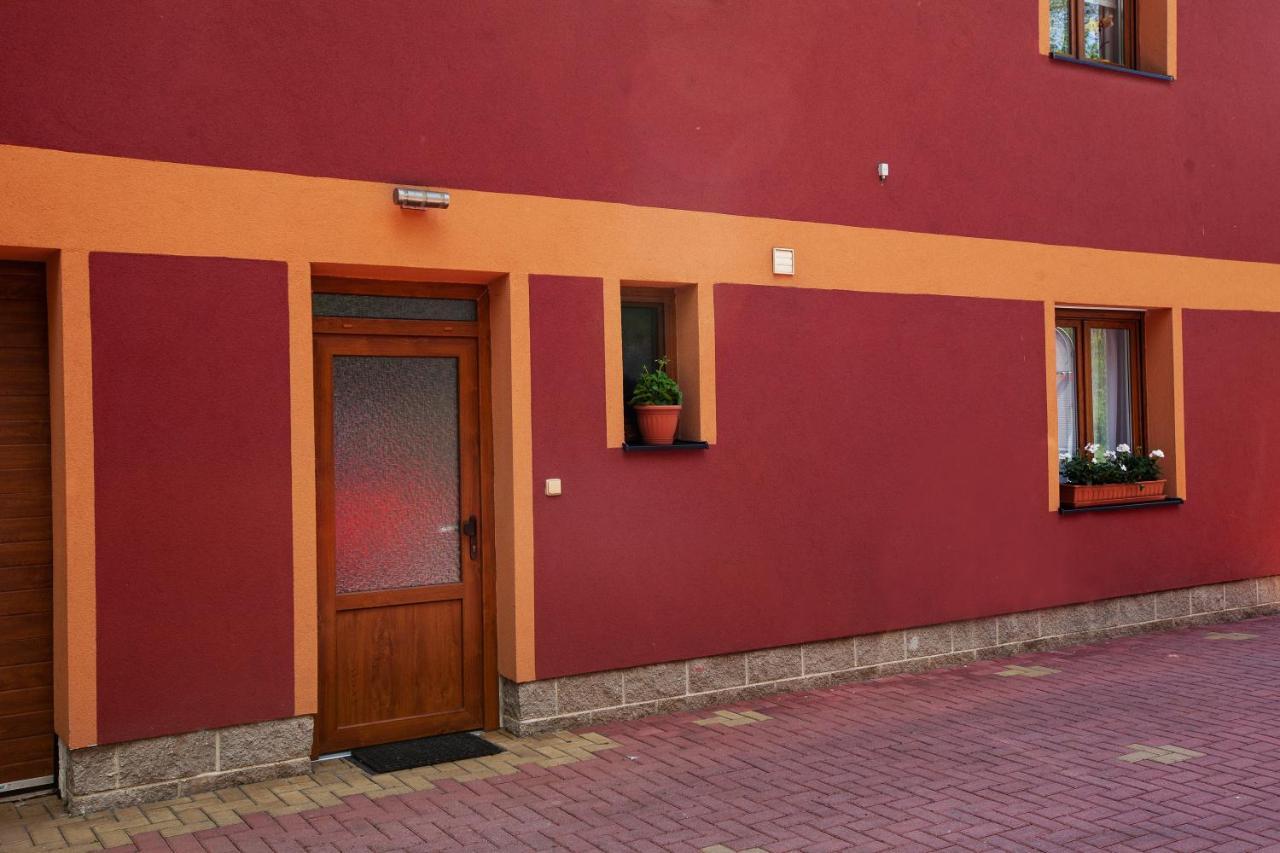 Apartman Dominhaus Cheb Luaran gambar