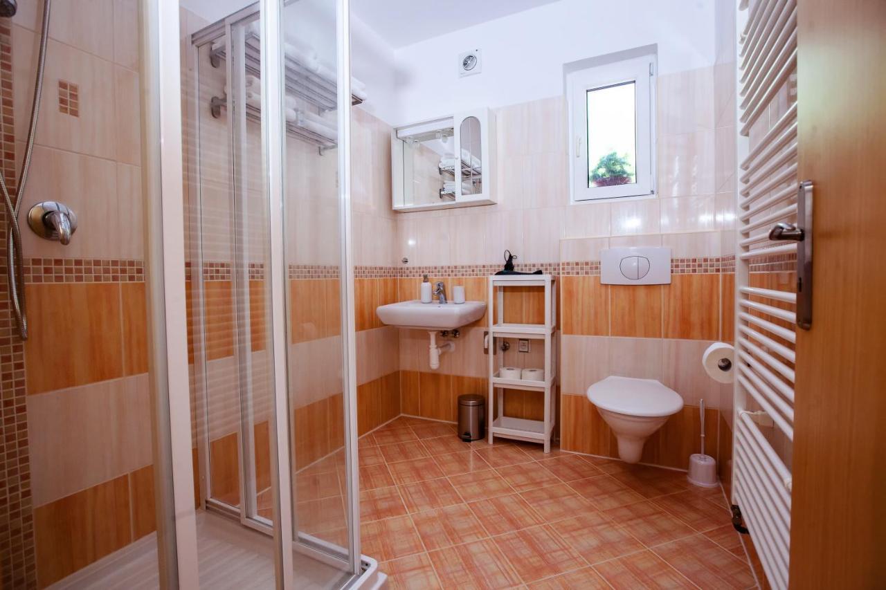 Apartman Dominhaus Cheb Luaran gambar